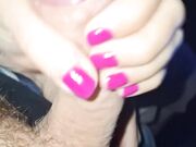 Gli sego il cazzo fino a fargli colare il suo nettare