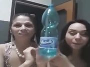 Amiche italiane bisex limonano in webcam