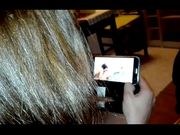 Fidanzata si eccita con un film porno e si masturba