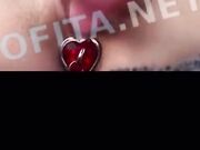 Video dalla fidanzata mentre si scopa un dildo - ITA