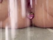 Massaggio con squirting e gran inculata