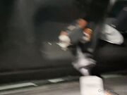 Moglie si masturba in auto