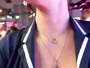 Milf esibizionista italiana alla kermesse porno