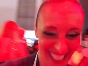 Milf esibizionista italiana alla kermesse porno