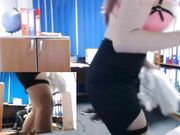 Ariana si masturba in ufficio 3
