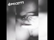 Moglie italiana si masturba in webcam con l'amico