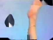 Eva Henger nuda gioca coi piedini