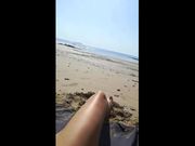 Io anche in spiaggia non resisto e devo masturbami
