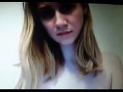 Diciottenne italiana biondina si sgrilletta in webcam