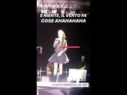 Upskirt Annalisa