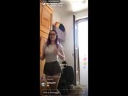 Giulia balla live su instagram