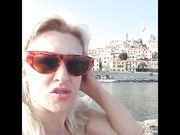 Selfie Milf italiana tettona al mare