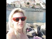 Selfie Milf italiana tettona al mare