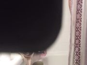 Mia zia si masturba sotto la doccia