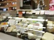Bella Milf culona al supermercato
