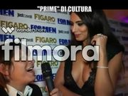 Raffaella Modugno augura buone seghe col suo calendario