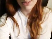 Ragazza con belle tette su periscope