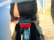 porca in bicicletta