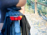 porca in bicicletta