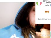 Italiana ammira superdotato che si sega in cam