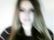 Una puttanella mi fa sborrare in webcam