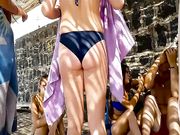 Bel culo di ragazze siciliane in spiaggia in bikini