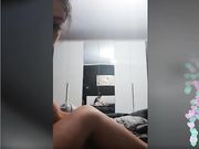 Caterina si masturba a pecorina su Periscope