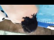 Coppia italiana fa sesso in piscina