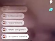 Ragazza italiana esegue tutti gli ordini su Periscope