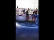 Bergamosex rizzando cazzi in piscina