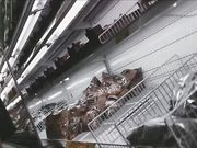 Bella cosciona al supermercato filmata sotto