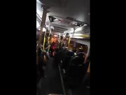 Non resisto e faccio la troia in autobus