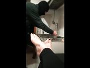 Il mio schiavo casalingo mi pulisce casa