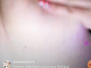 Sofia esce le tette su Periscope