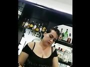 Barista curvy scazzata