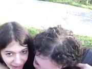 Voi sui balconi a cantare noi a scopare...DENUNCIATI