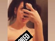 Debora troieggia e mostra il culo su instagram