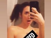 Debora troieggia e mostra il culo su instagram