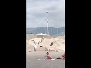 Beccati a scopare in spiaggia a Salerno