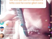 Raffy si masturba con la spazzola Periscope