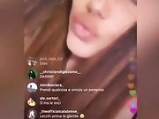 Mo ve le esco le tette - Diretta Periscope