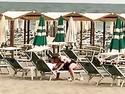 Diciottenne spompina vecchio in spiaggia a Jesolo