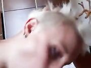 Non ha voglia di finire il video