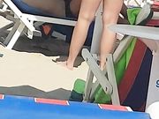 Ragazza con bel culo in spiaggia Pescara