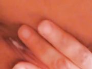 Diciottenne toscana si masturba in Pov