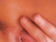 Diciottenne toscana si masturba in Pov