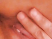 Diciottenne toscana si masturba in Pov