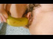 Mi masturbo con la banana