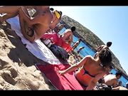 Topless in spiaggia ragazza italiana