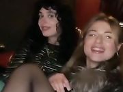 Ragazze italiane flashing autoreggenti